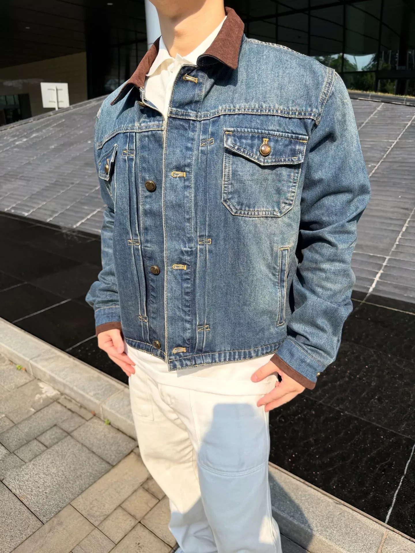 루이비통 가죽 장식 워싱 남녀공용 데님 재킷 상세 이미지 13