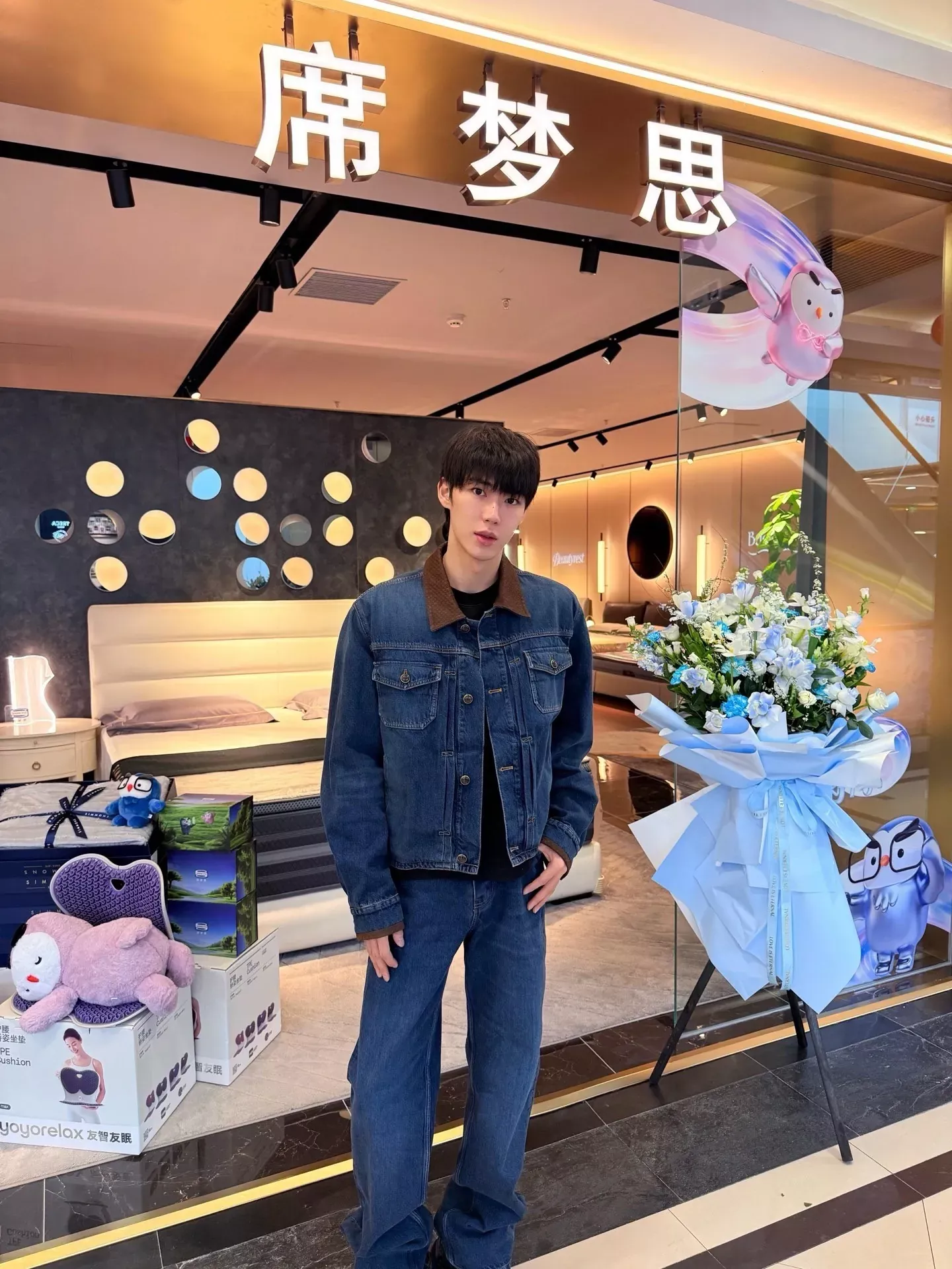 루이비통 가죽 장식 워싱 남녀공용 데님 재킷 상세 이미지 24