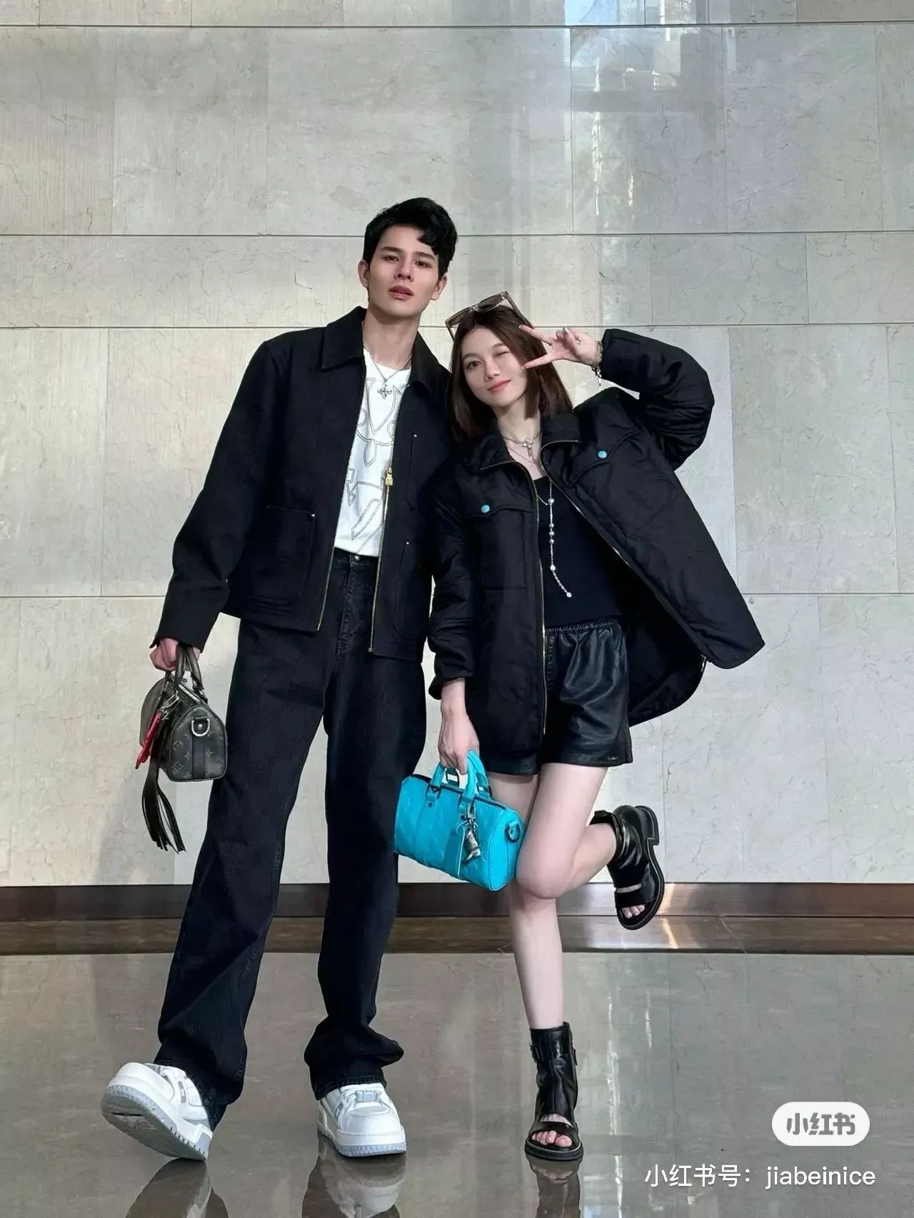 루이비통 암문 체커보드 스트레이트 남녀공용 데님 팬츠 상세 이미지 16
