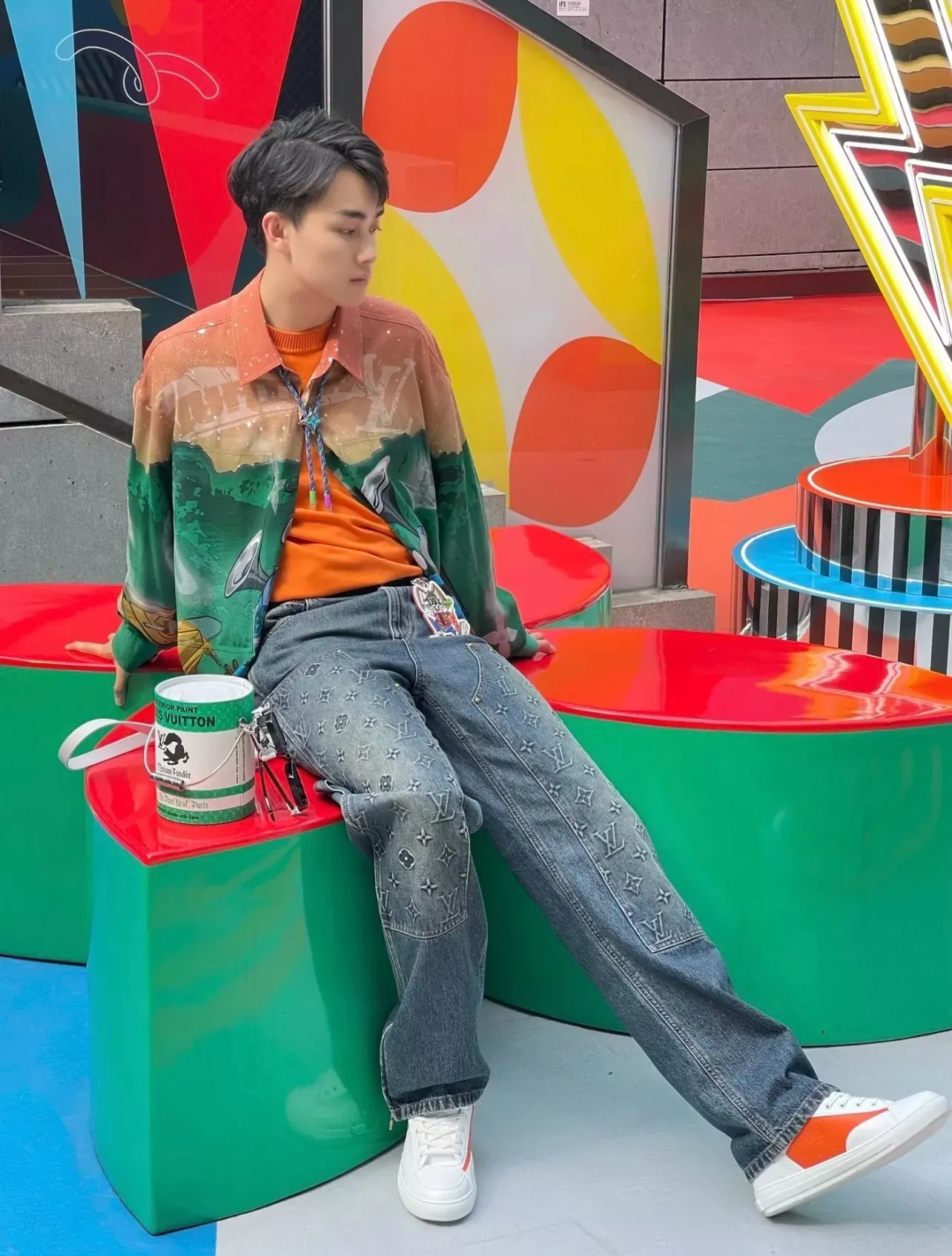 루이비통 모노그램 엠보 데님 남녀공용 데님 팬츠 상세 이미지 24