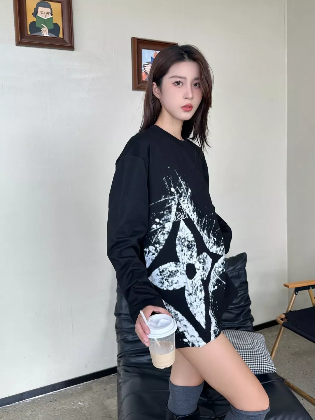 루이비통 사방클로버 스플래시 남녀공용 긴소매 티셔츠 상세 이미지 12