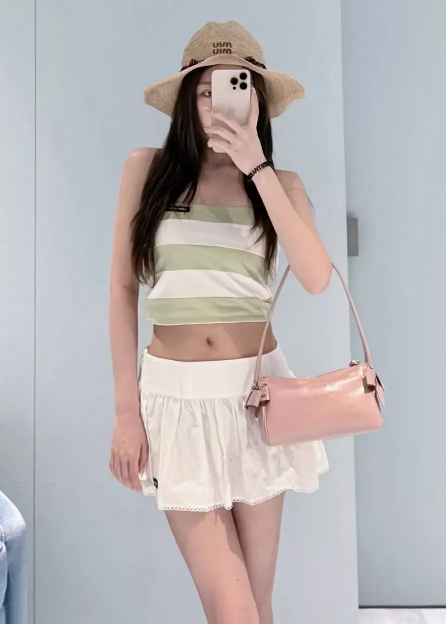 미우미우 플라워 자수 펀칭 여성용 미니 스커트 상세 이미지 26
