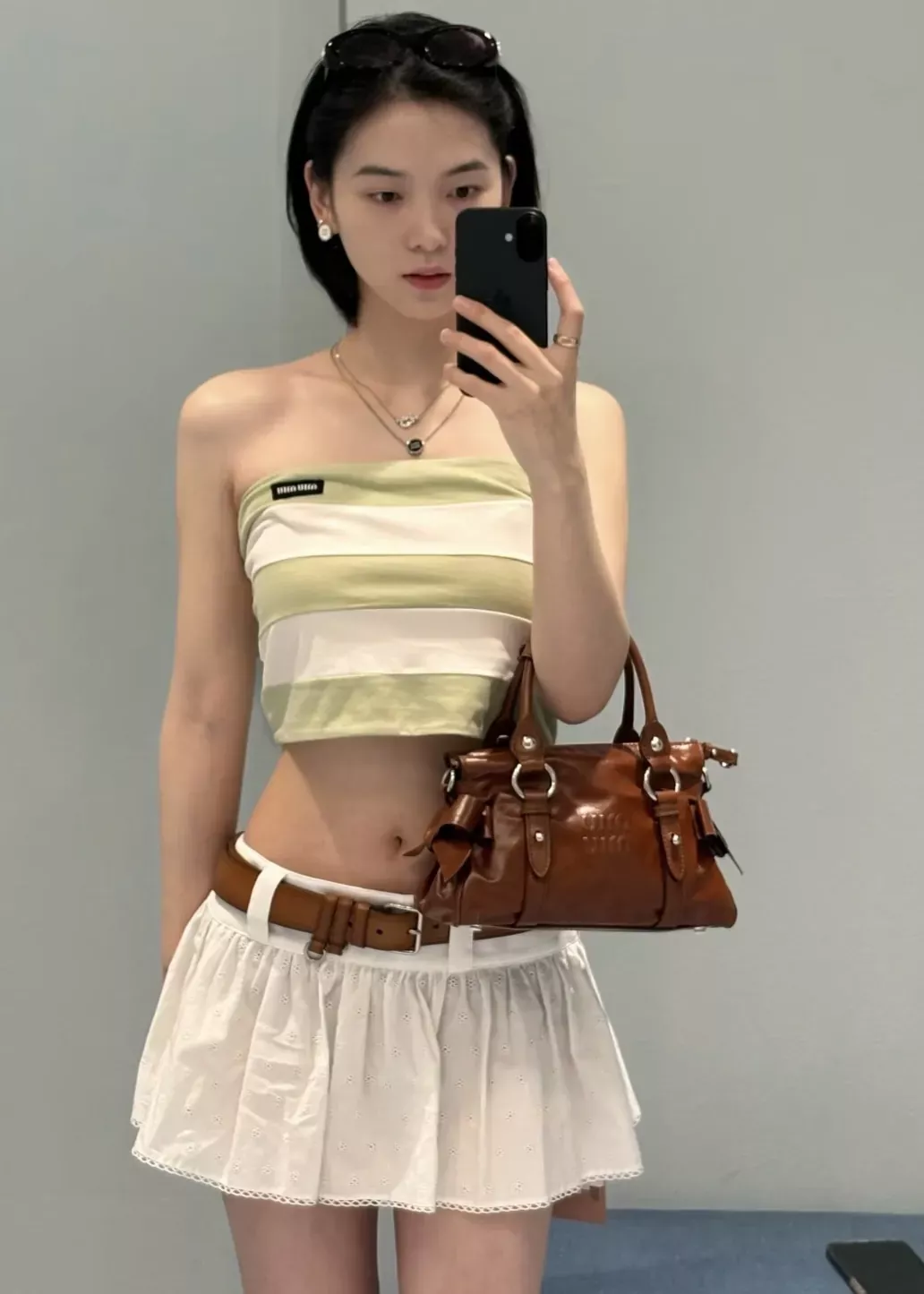 미우미우 플라워 자수 펀칭 여성용 미니 스커트 상세 이미지 29