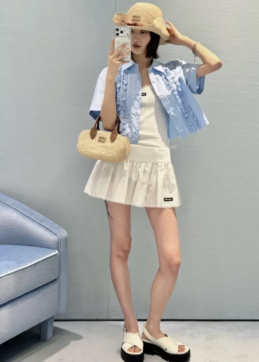 미우미우 플라워 자수 펀칭 여성용 미니 스커트 상세 이미지 34