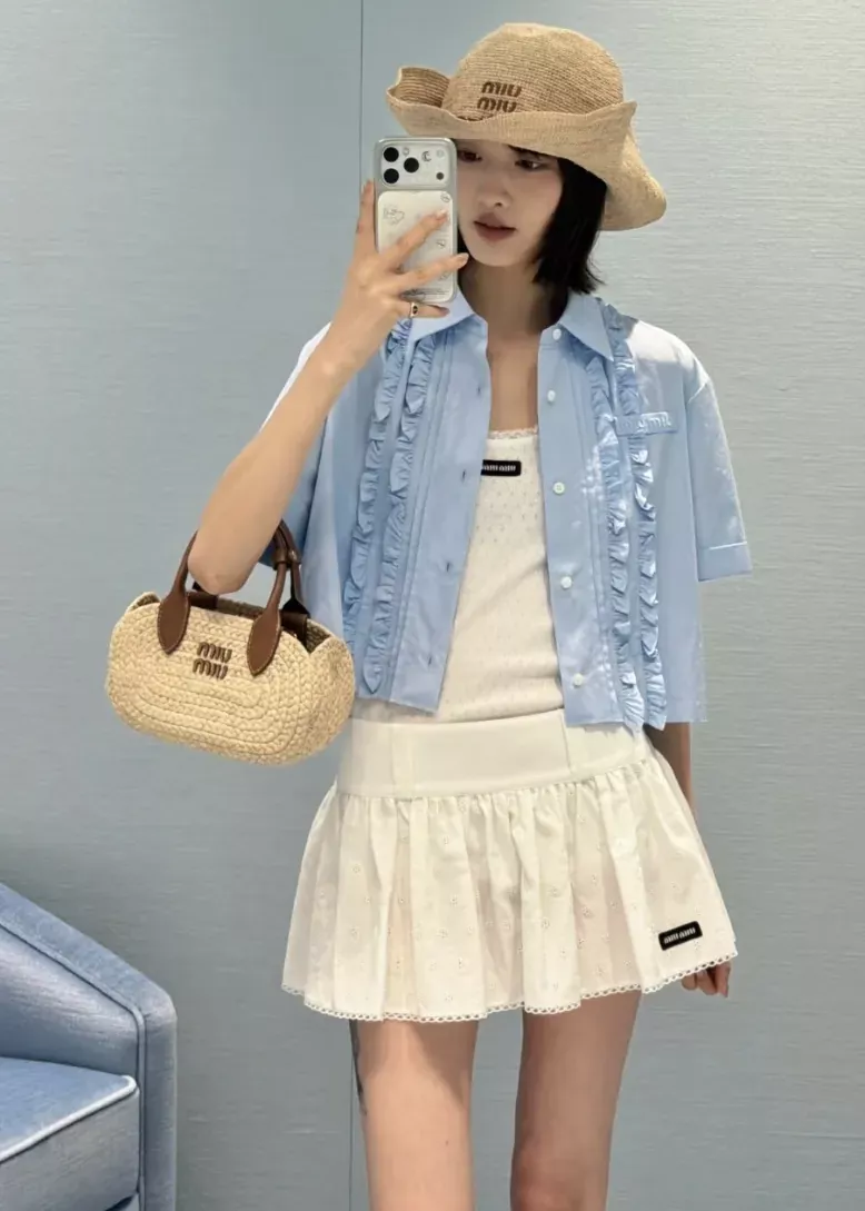 미우미우 플라워 자수 펀칭 여성용 미니 스커트 상세 이미지 35