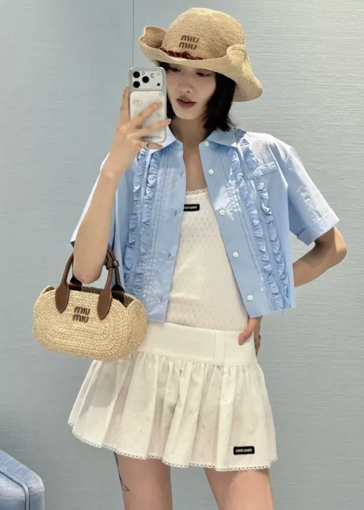 미우미우 플라워 자수 펀칭 여성용 미니 스커트 상세 이미지 37