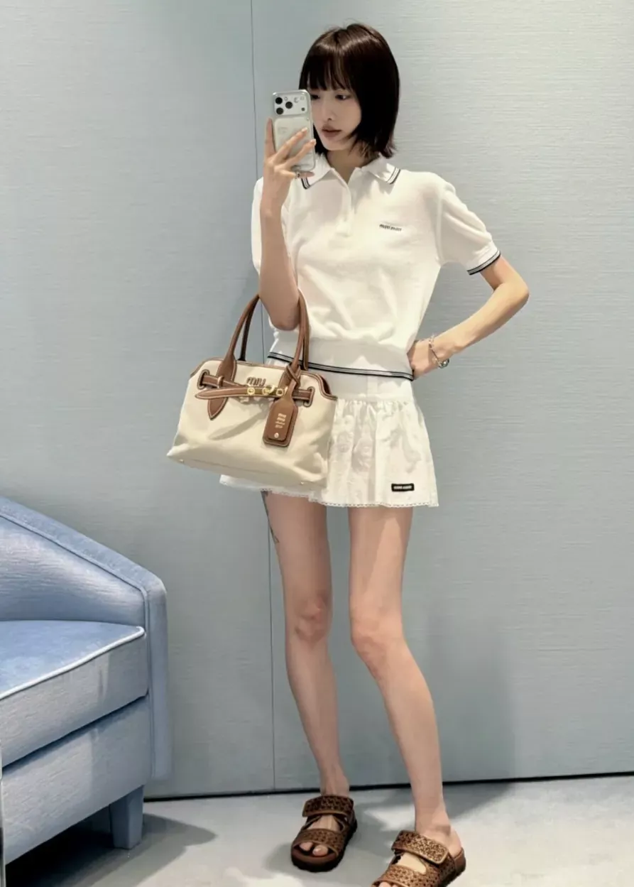 미우미우 플라워 자수 펀칭 여성용 미니 스커트 상세 이미지 41
