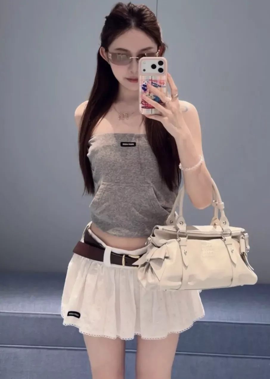 미우미우 플라워 자수 펀칭 여성용 미니 스커트 상세 이미지 51