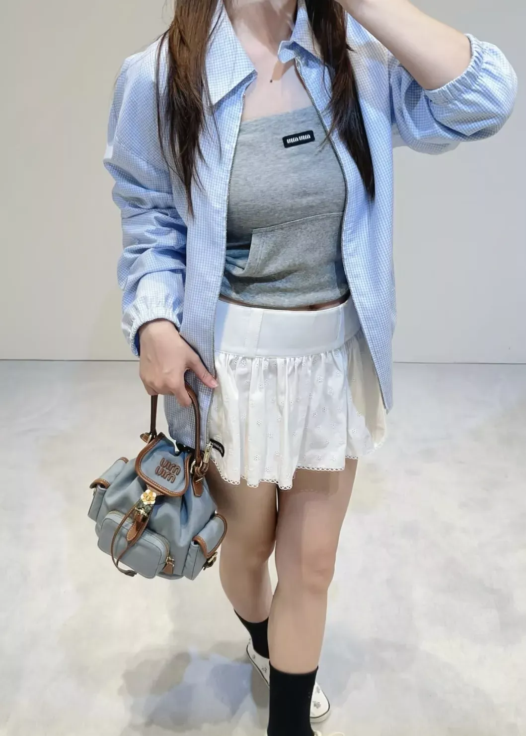 미우미우 플라워 자수 펀칭 여성용 미니 스커트 상세 이미지 52