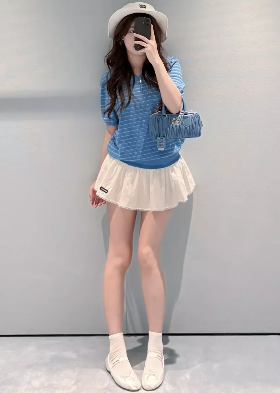 미우미우 플라워 자수 펀칭 여성용 미니 스커트 상세 이미지 59
