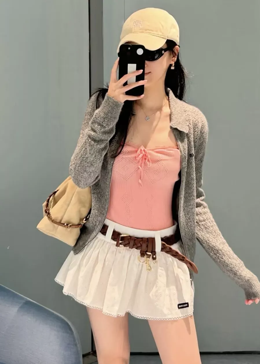 미우미우 플라워 자수 펀칭 여성용 미니 스커트 상세 이미지 68