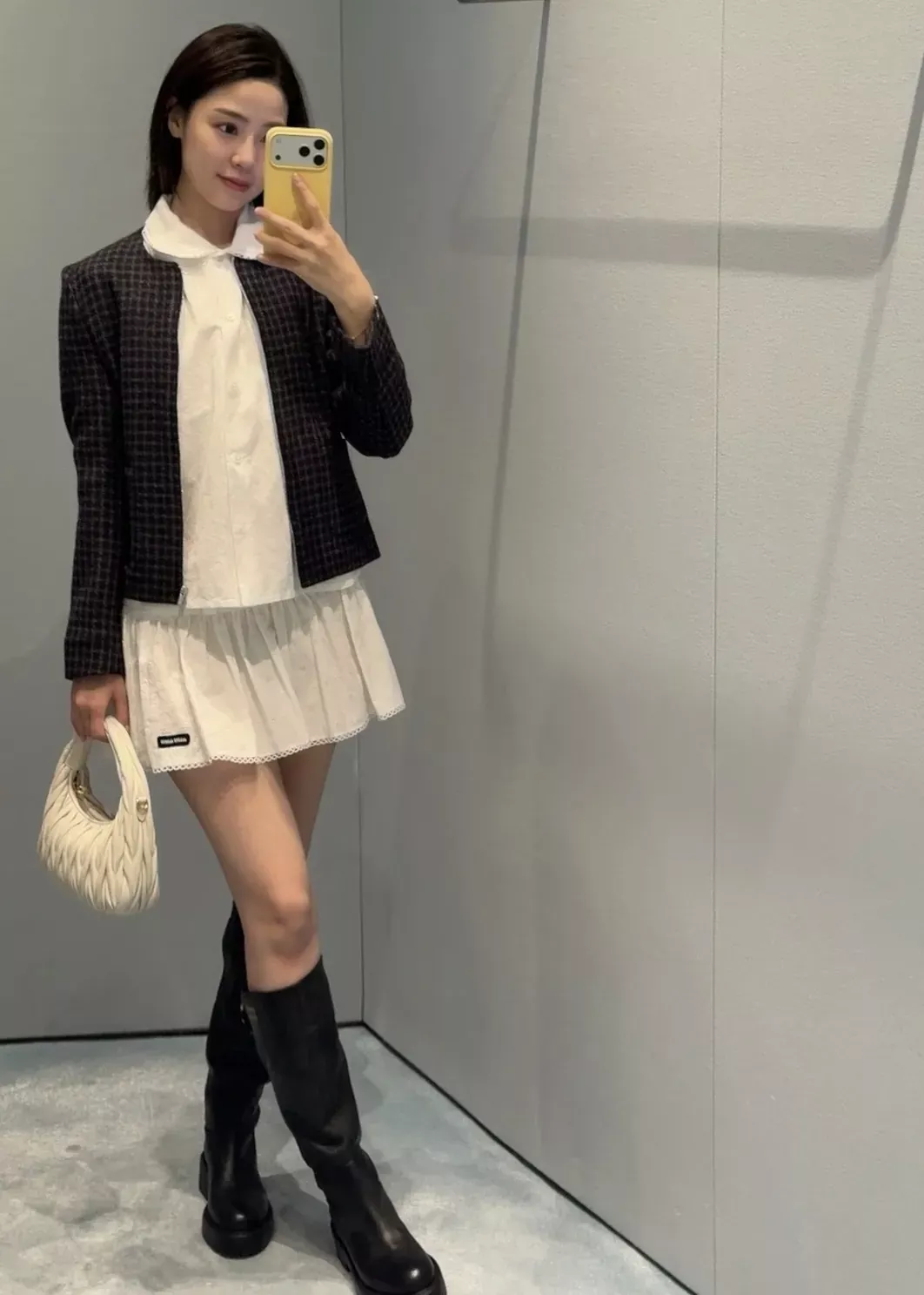 미우미우 플라워 자수 펀칭 여성용 미니 스커트 상세 이미지 72