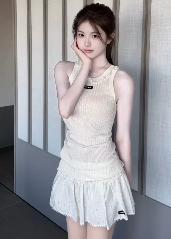 미우미우 플라워 자수 펀칭 여성용 미니 스커트 상세 이미지 90