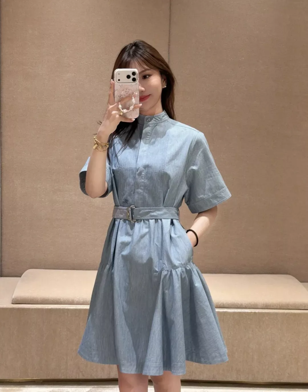 버버리 워싱 코튼 데님 벨트 여성용 원피스 상세 이미지 12