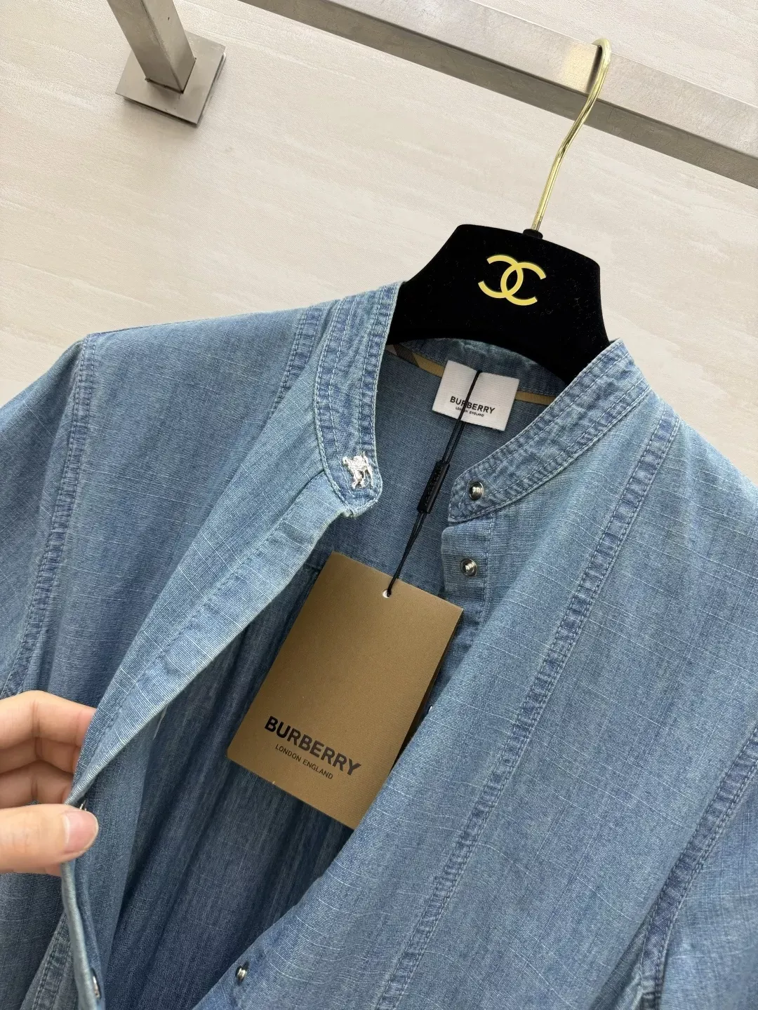 버버리 워싱 코튼 데님 벨트 여성용 원피스 상세 이미지 4