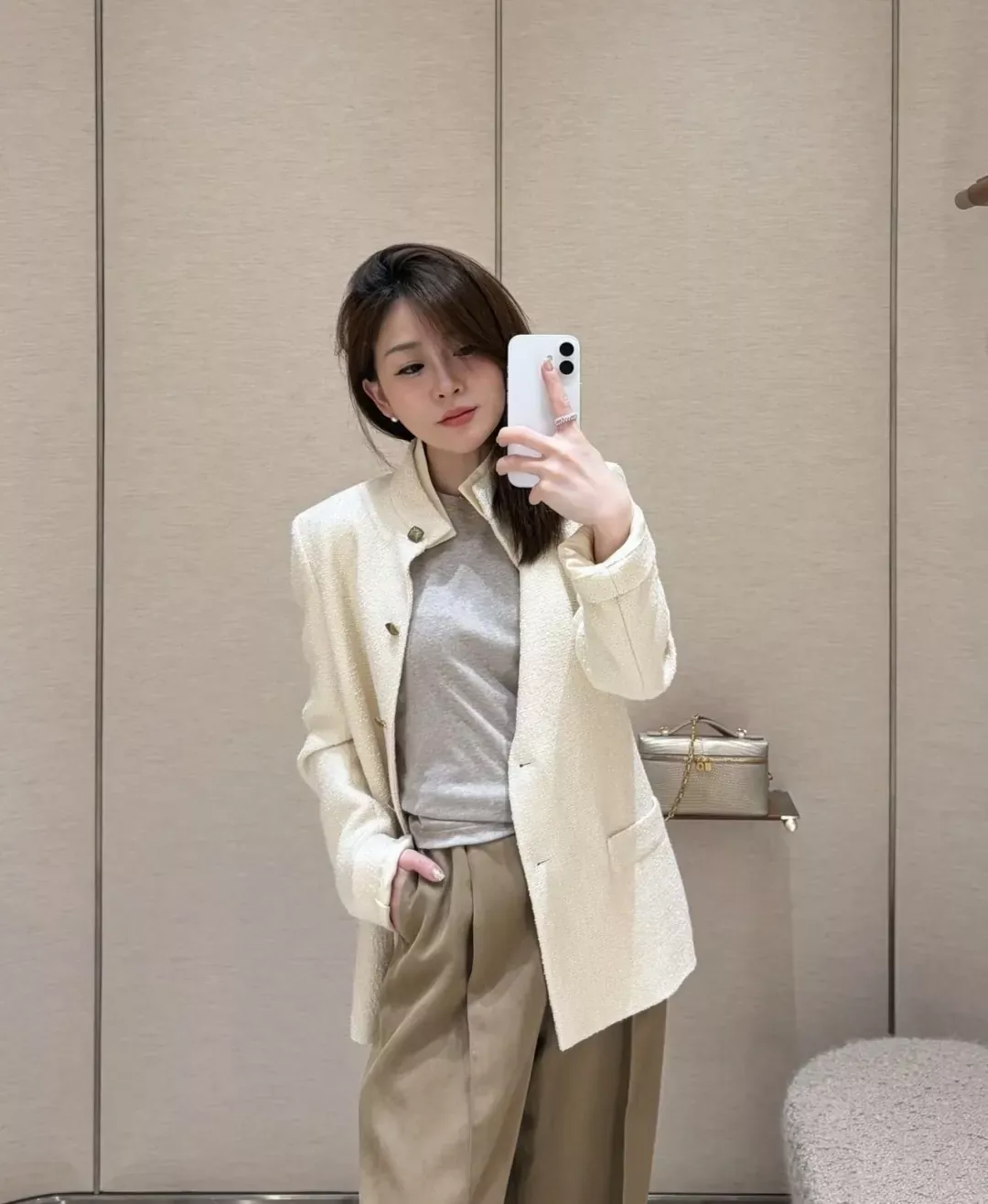로로피아나 미색 트위드 스탠드칼라 여성용 정장 세트 상세 이미지 18