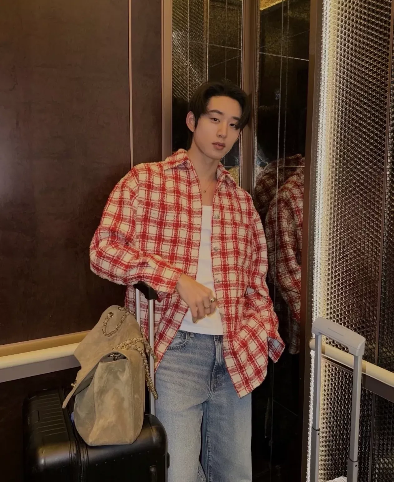 샤넬 레드 체크 울 블렌드 여성용 긴소매 셔츠 상세 이미지 15