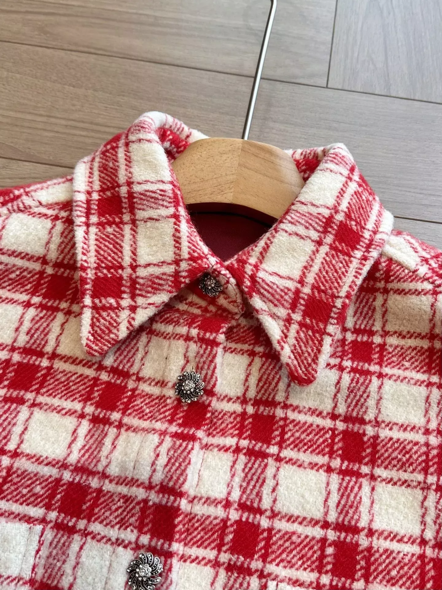 샤넬 레드 체크 울 블렌드 여성용 긴소매 셔츠 상세 이미지 37