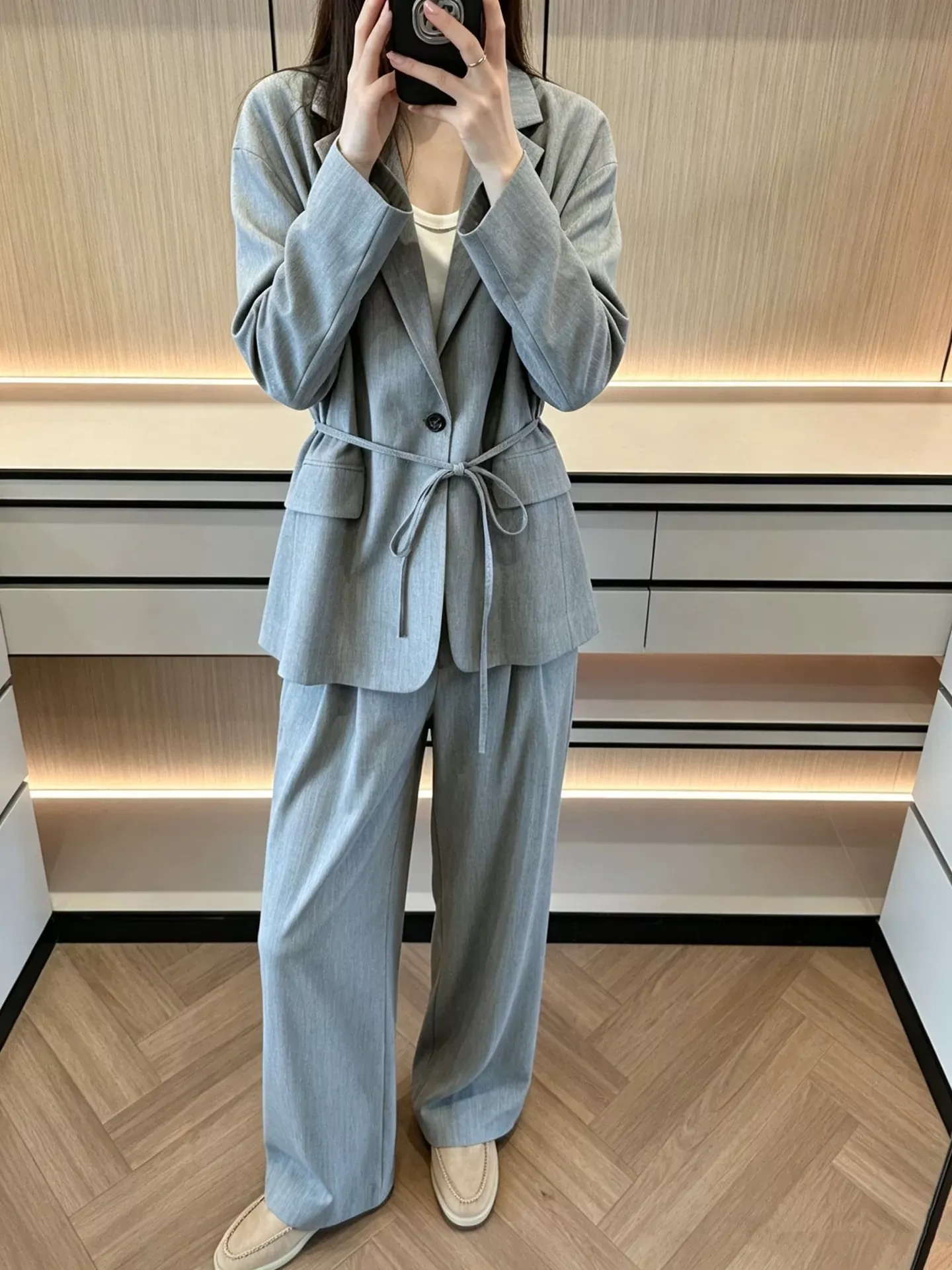 브루넬로쿠치넬리 벨트형 울 혼방 여성용 정장 세트 상세 이미지 91