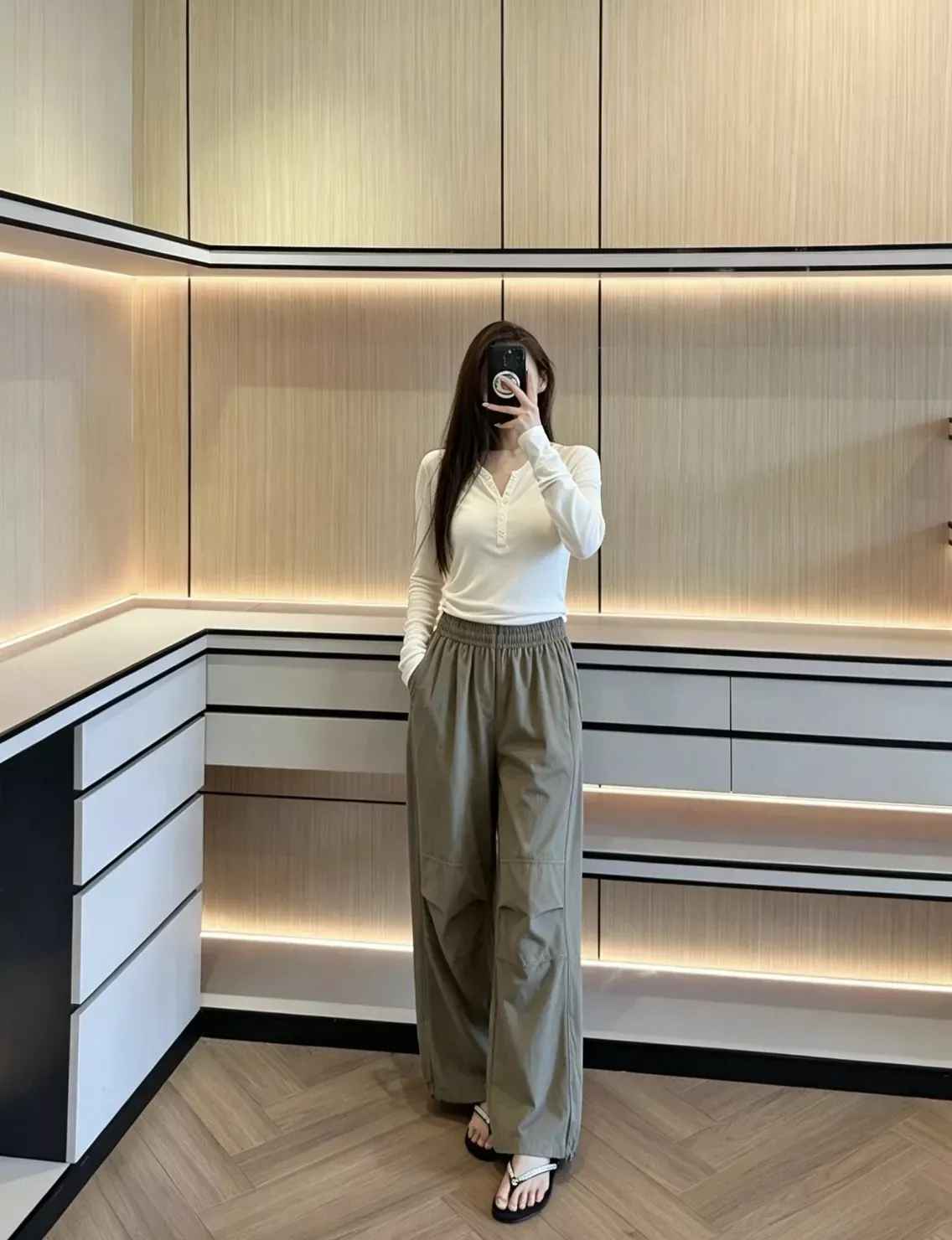 룰루레몬 크링클 나일론 와이드 여성용 캐쥬얼 팬츠 상세 이미지 103