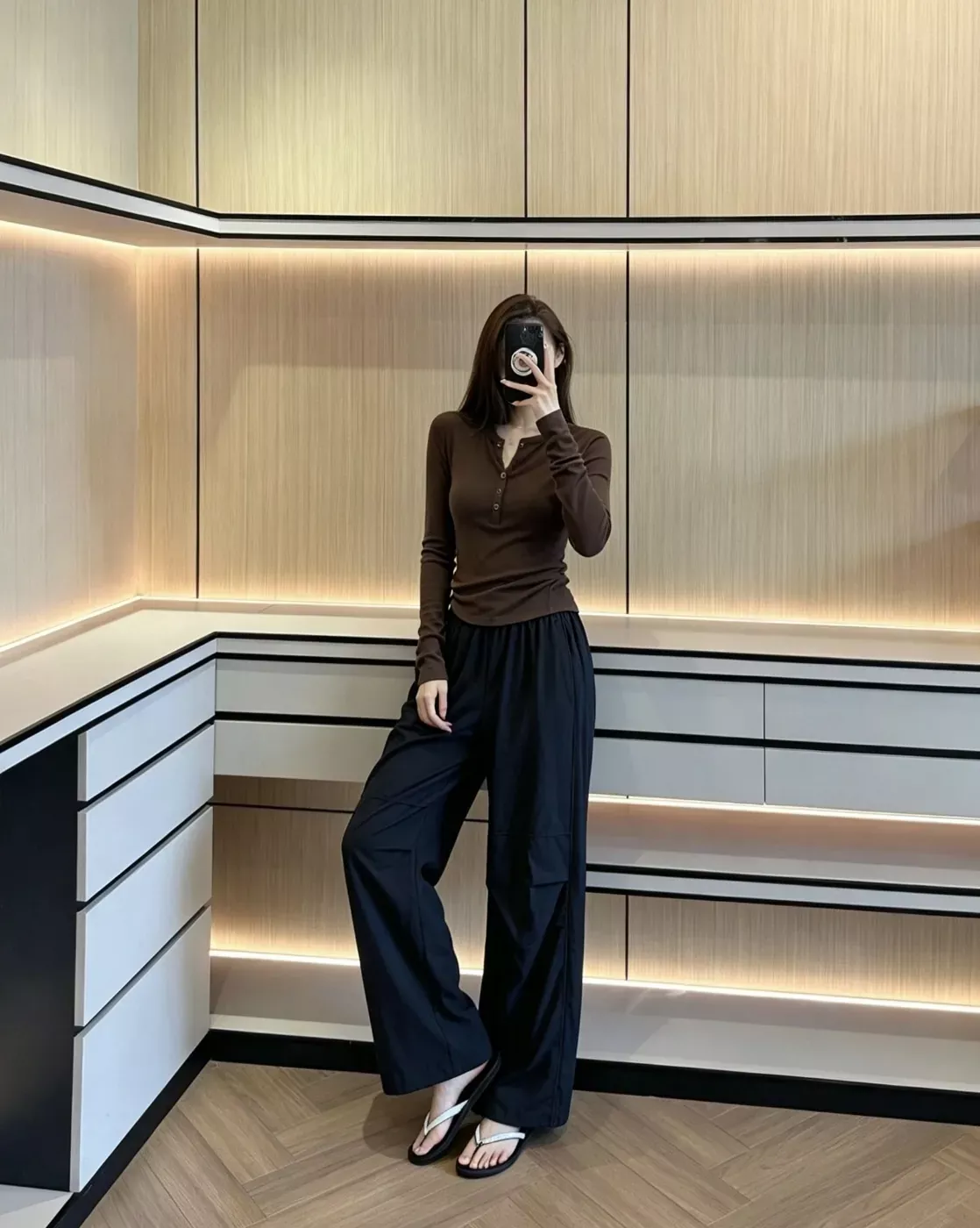 룰루레몬 크링클 나일론 와이드 여성용 캐쥬얼 팬츠 상세 이미지 109