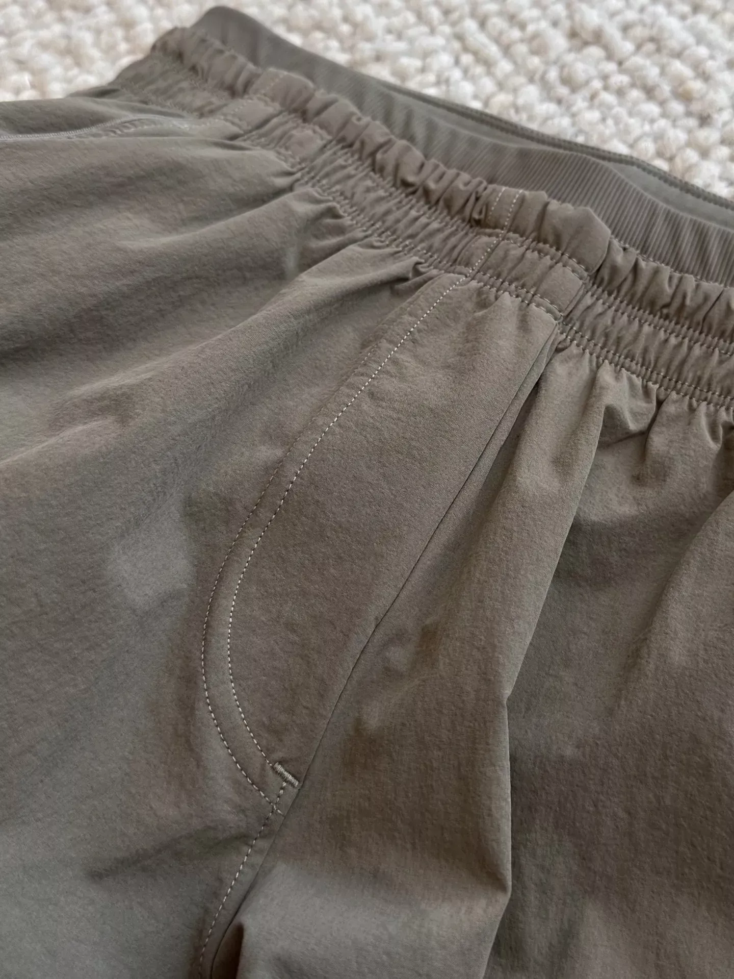 룰루레몬 크링클 나일론 와이드 여성용 캐쥬얼 팬츠 상세 이미지 59
