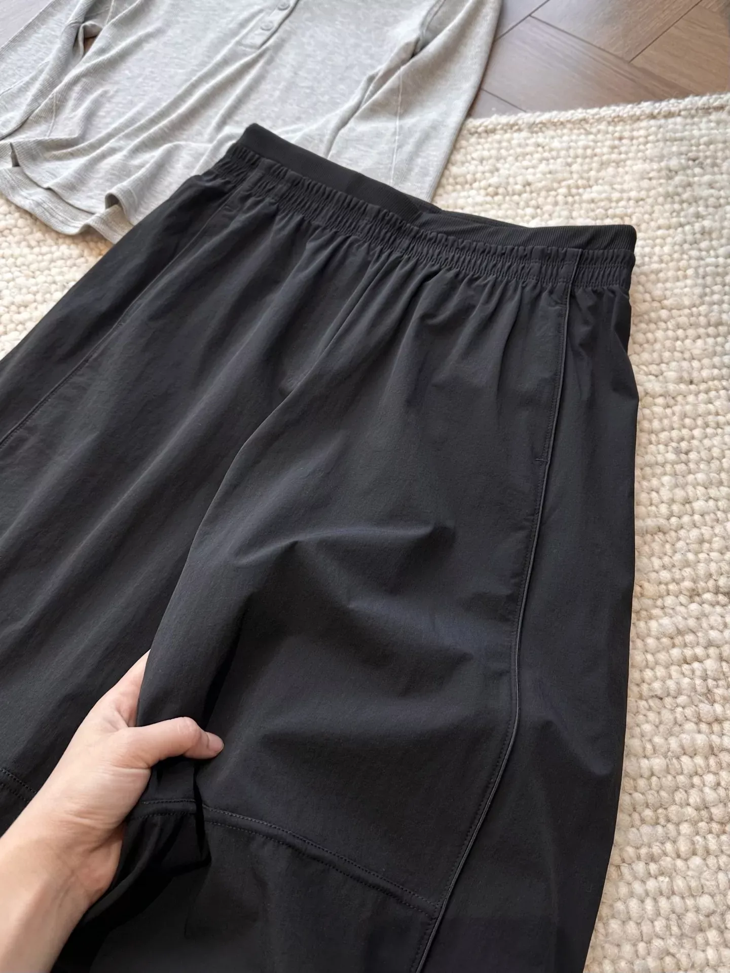 룰루레몬 크링클 나일론 와이드 여성용 캐쥬얼 팬츠 상세 이미지 73