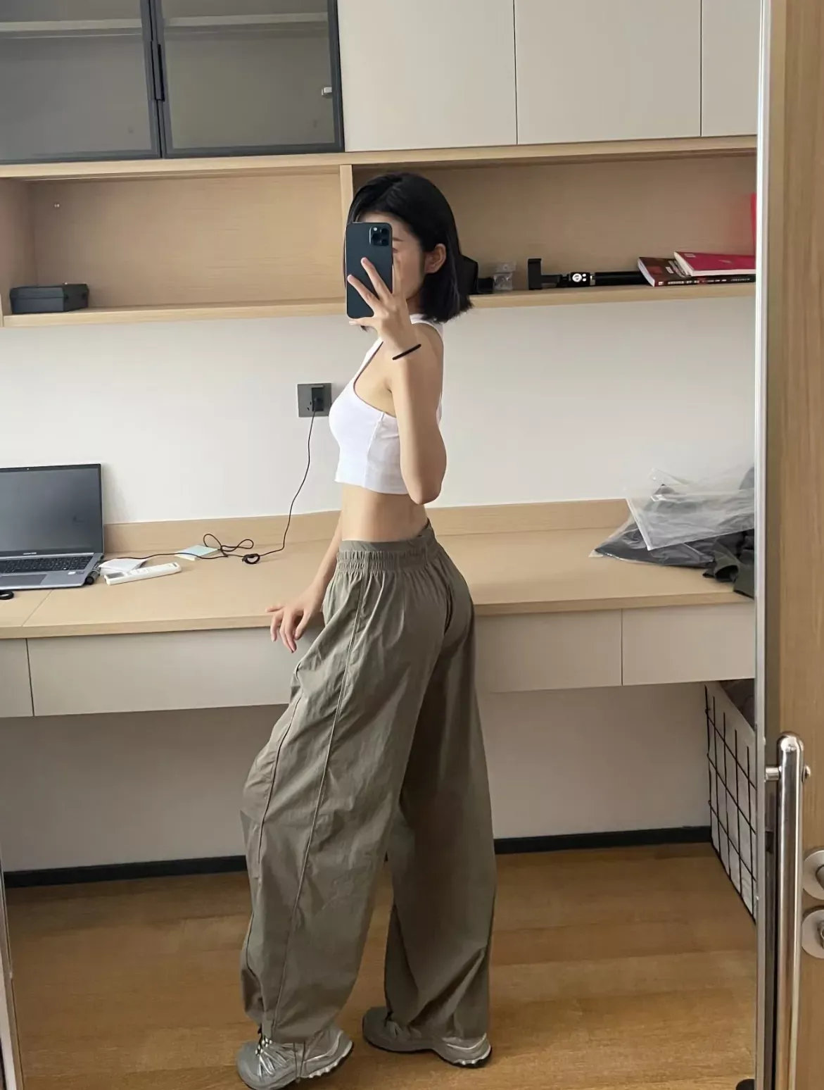 룰루레몬 크링클 나일론 와이드 여성용 캐쥬얼 팬츠 상세 이미지 84