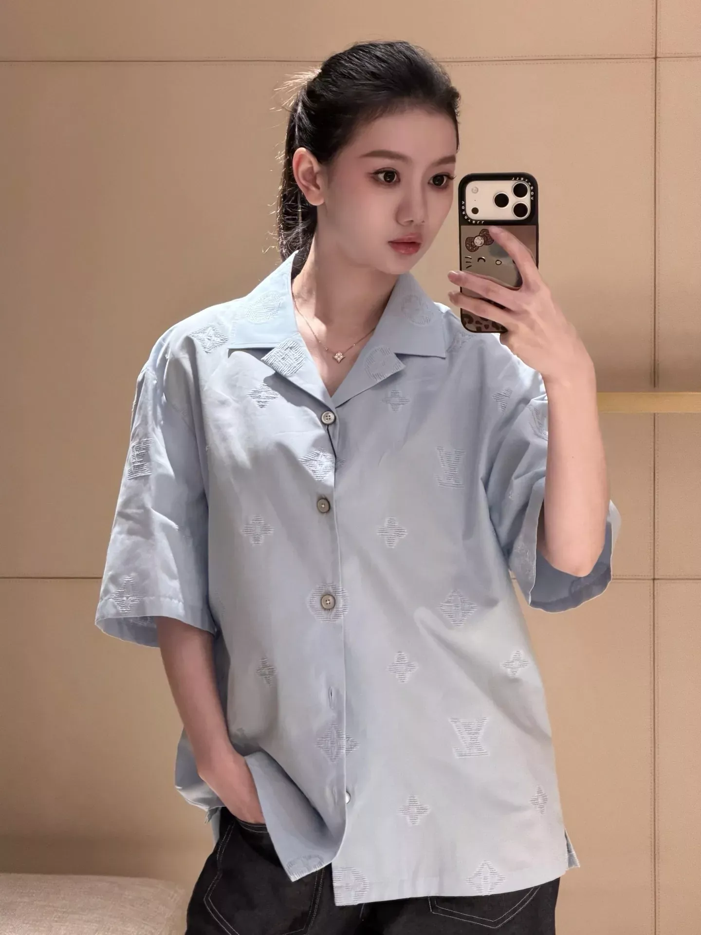 루이비통 모노그램 피케 오픈칼라 남녀공용 반소매 셔츠 상세 이미지 20