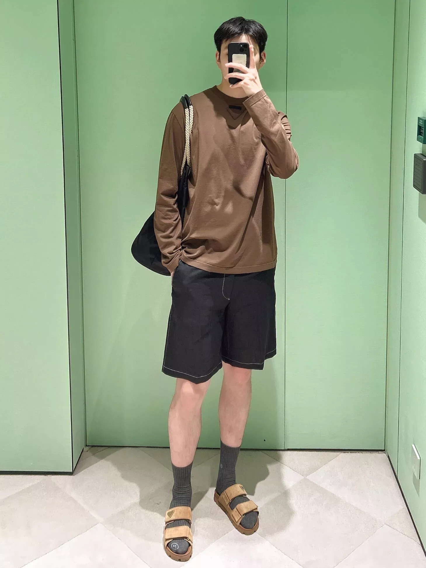 프라다 코튼 긴소매 남녀공용 긴소매 티셔츠 상세 이미지 15