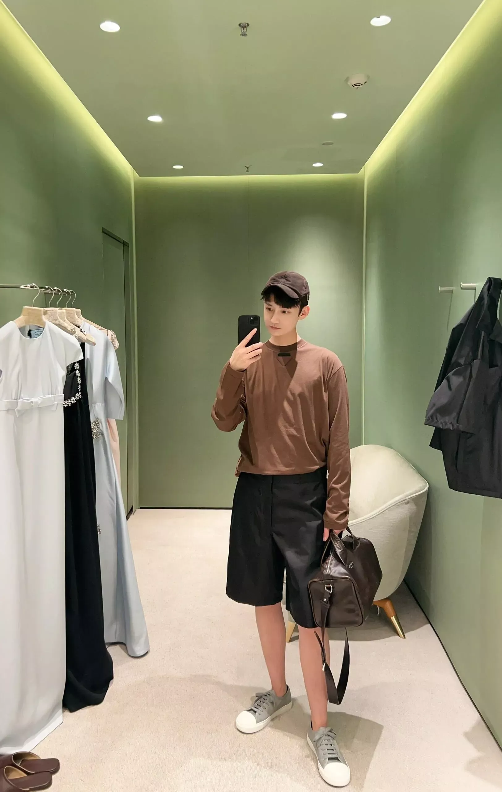 프라다 코튼 긴소매 남녀공용 긴소매 티셔츠 상세 이미지 18