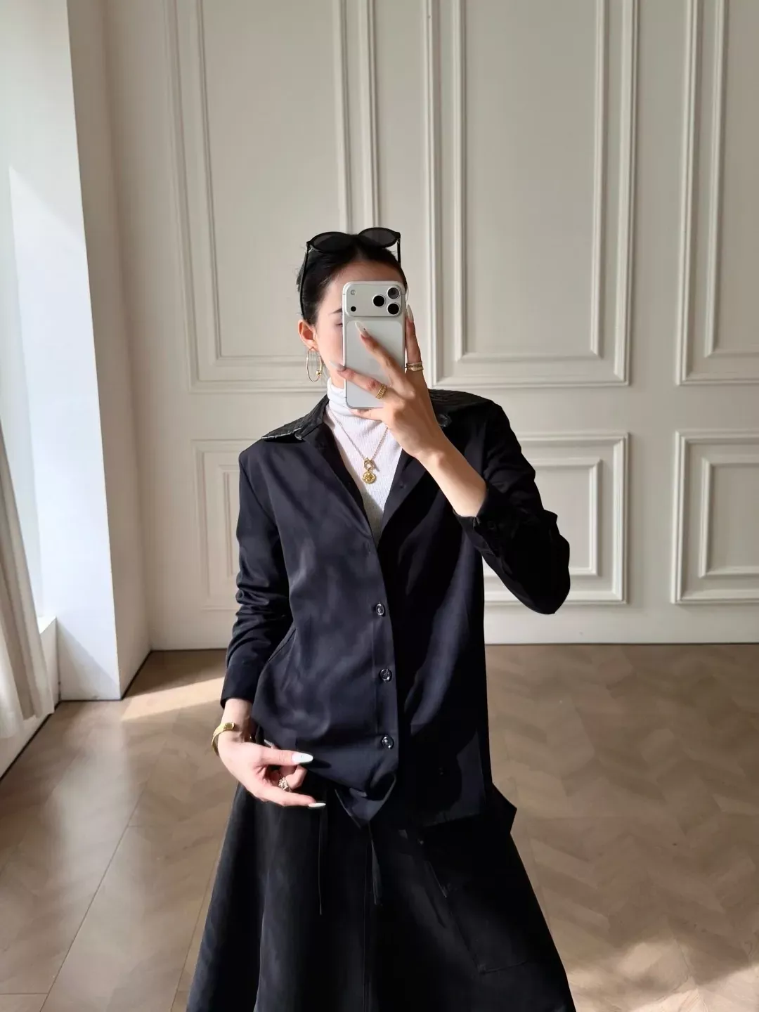 보테가베네타 위빙 카라 루즈핏 여성용 긴소매 셔츠 상세 이미지 22