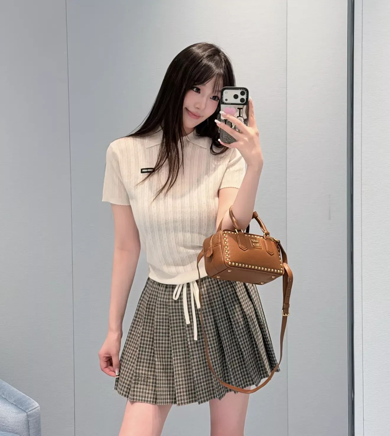 미우미우 브러시드 체크 플리츠 여성용 미니 스커트 상세 이미지 13
