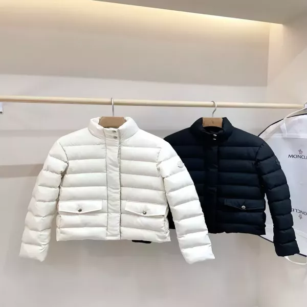 몽클레어 스탠드카라 슬림핏 여성용 쇼트 패딩