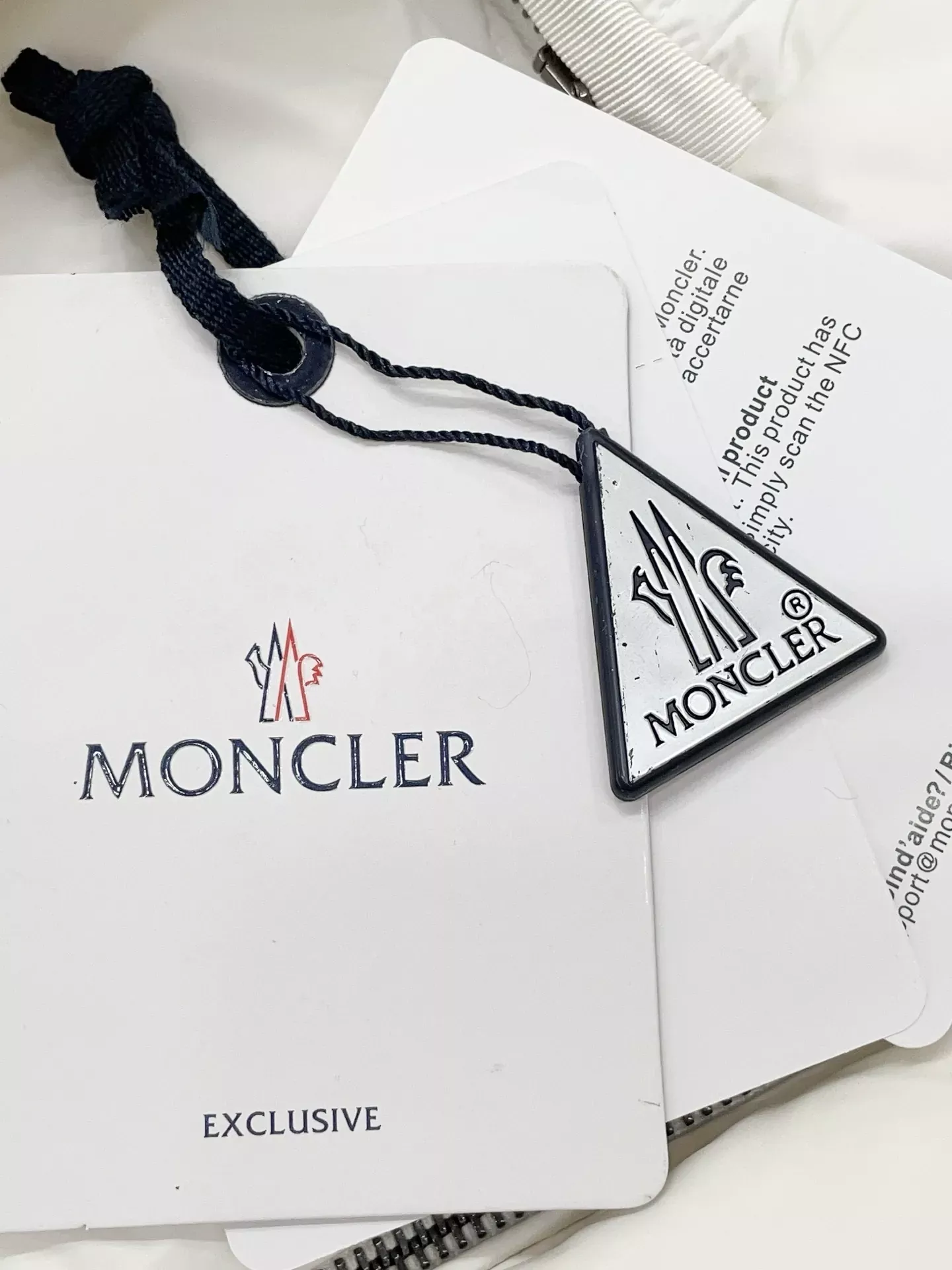 몽클레어 폭스 퍼 후드 벨트 여성용 롱 패딩 상세 이미지 29
