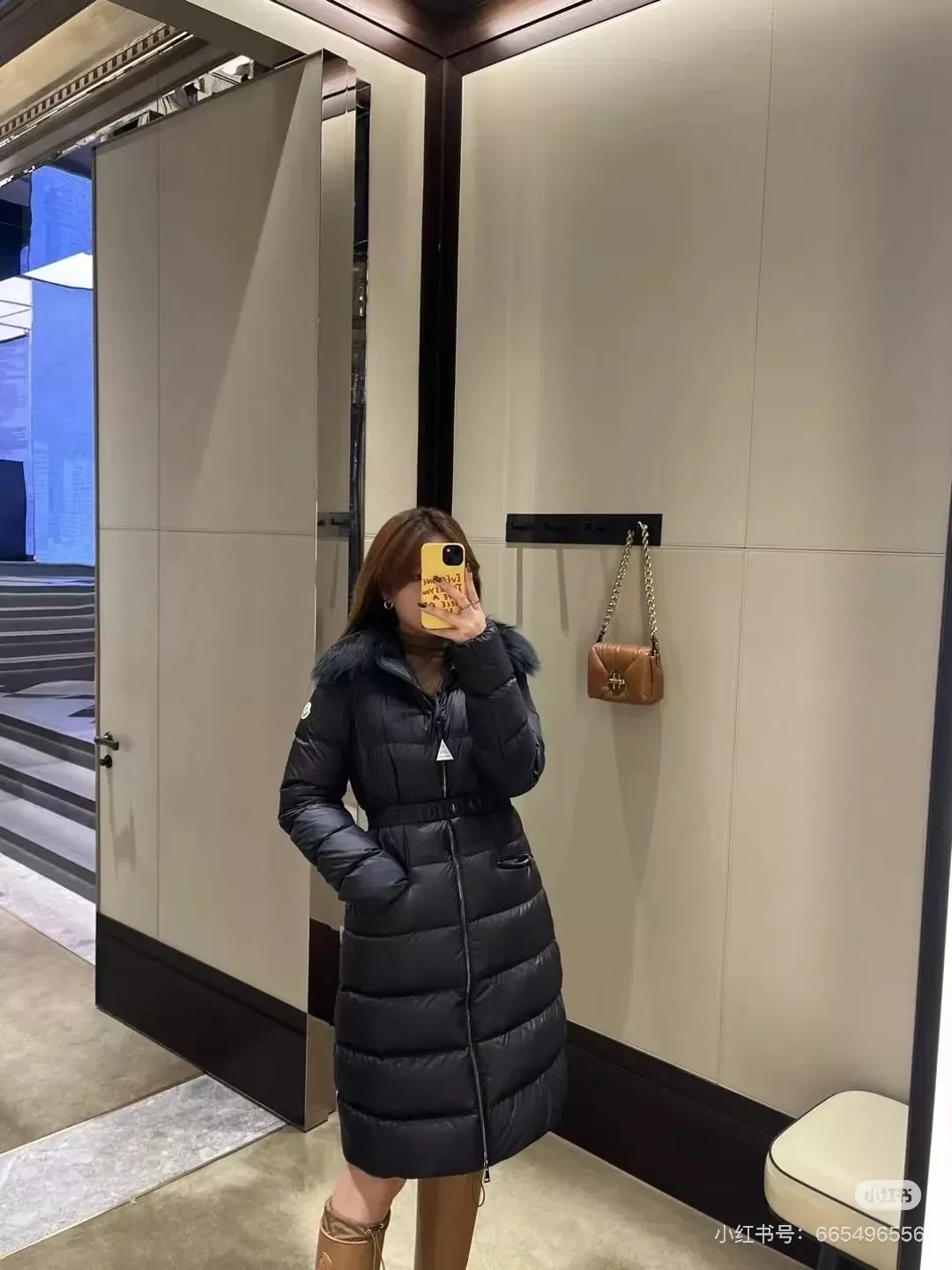 몽클레어 폭스 퍼 후드 벨트 여성용 롱 패딩 상세 이미지 48