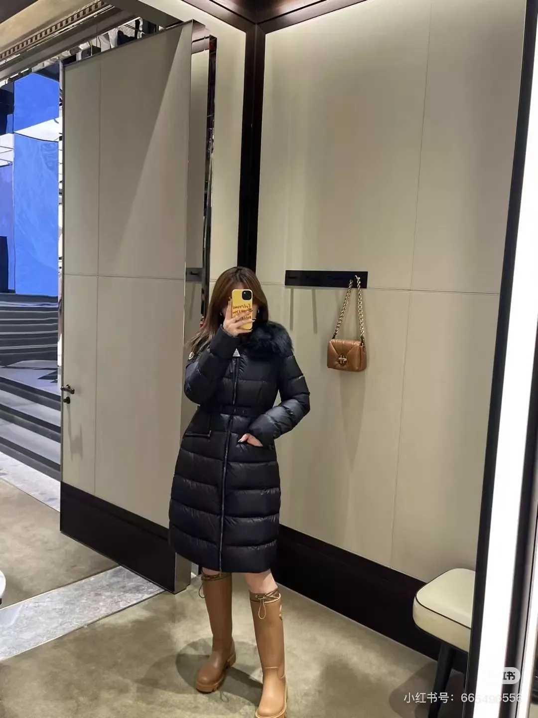 몽클레어 폭스 퍼 후드 벨트 여성용 롱 패딩 상세 이미지 49