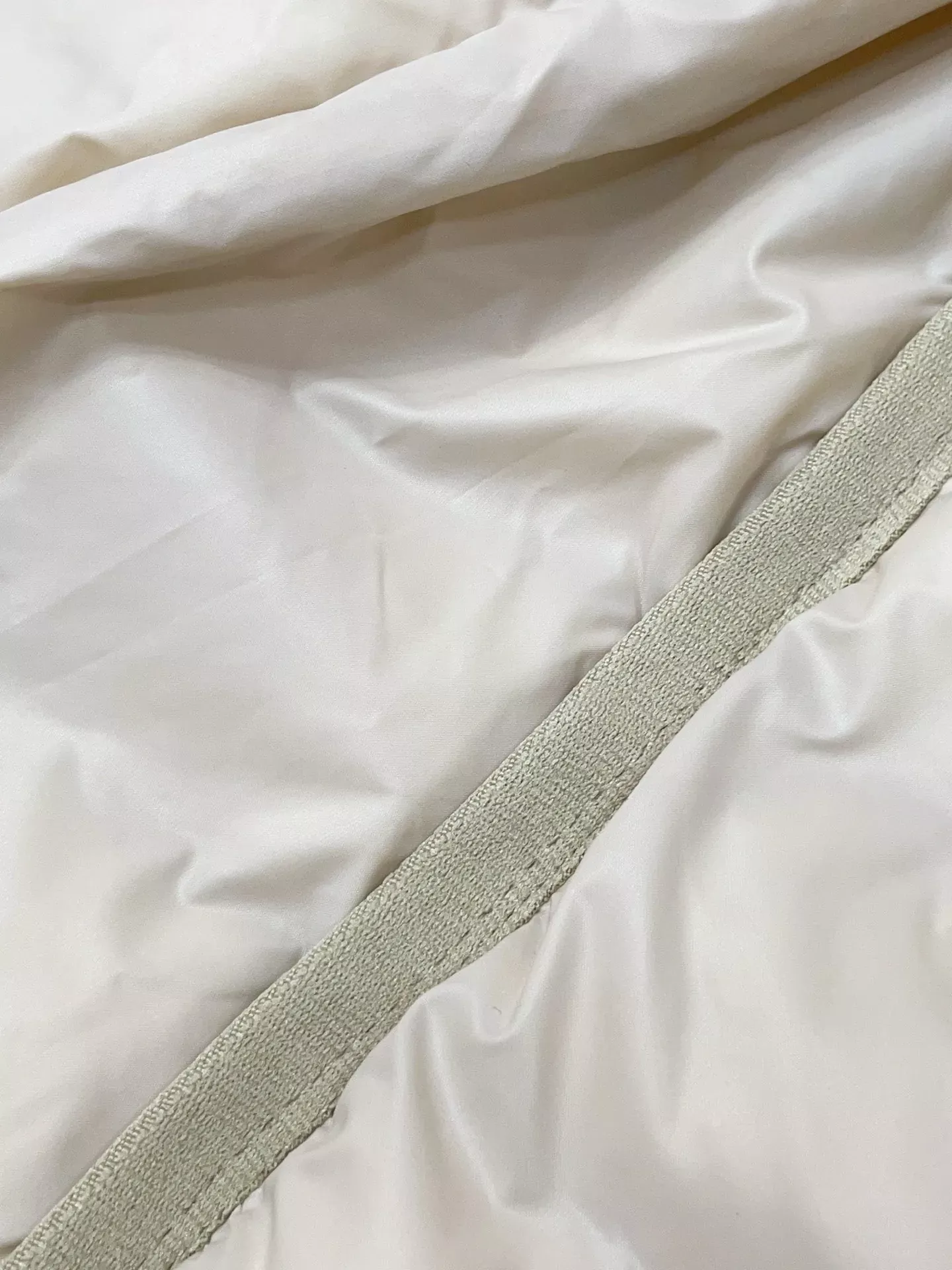 몽클레어 후드 분리형 여성용 쇼트 패딩 상세 이미지 57