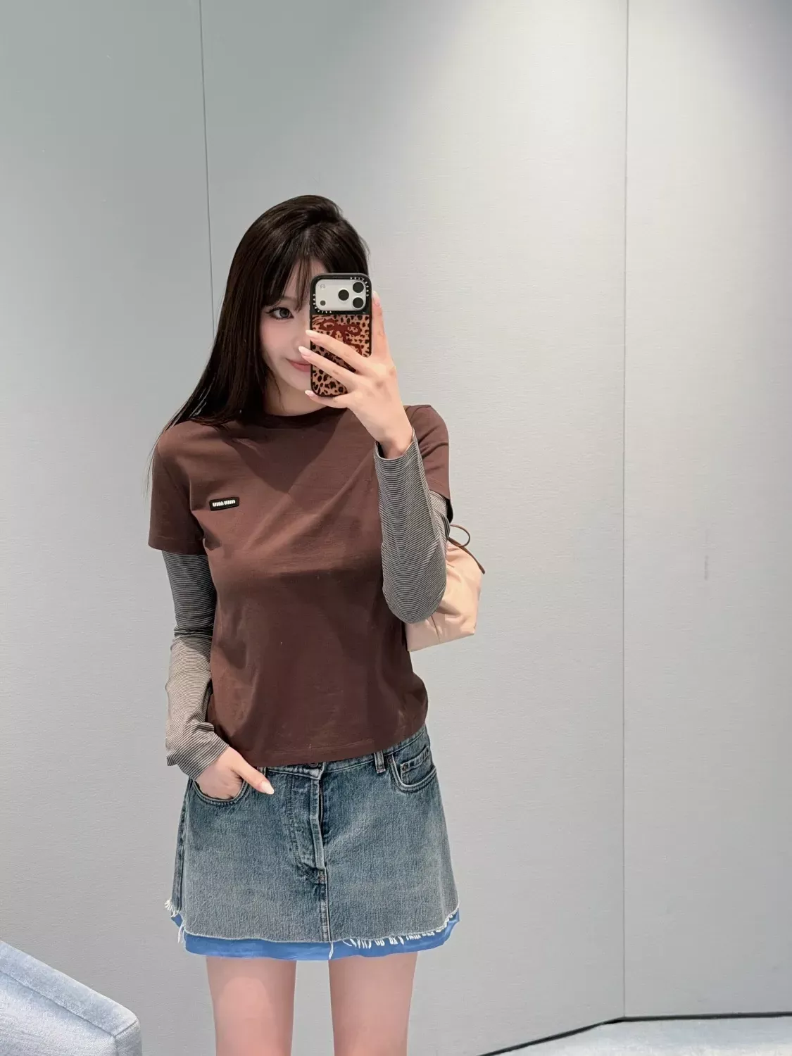 미우미우 레이어드 배색 여성용 긴소매 티셔츠 상세 이미지 25