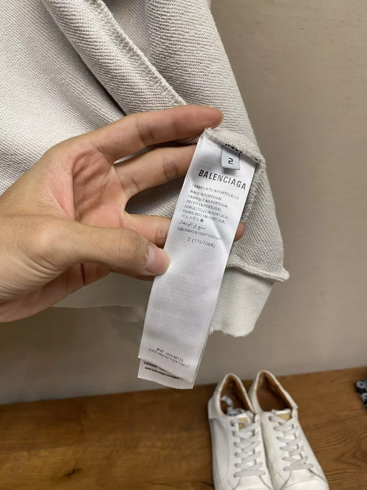 발렌시아가 자수 로고 루즈핏 남녀공용 집업 재킷 상세 이미지 7