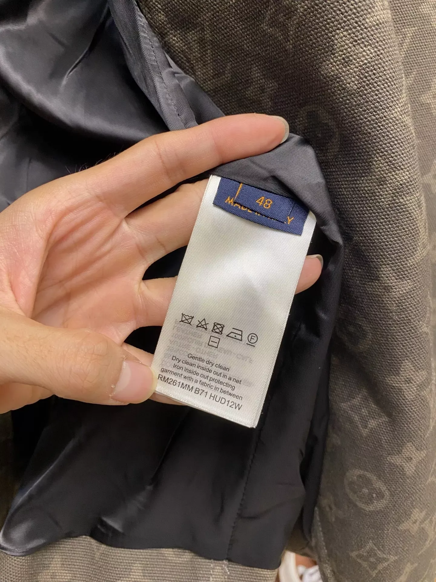 루이비통 모노그램 왁스 코팅 남녀공용 정장 재킷 상세 이미지 7
