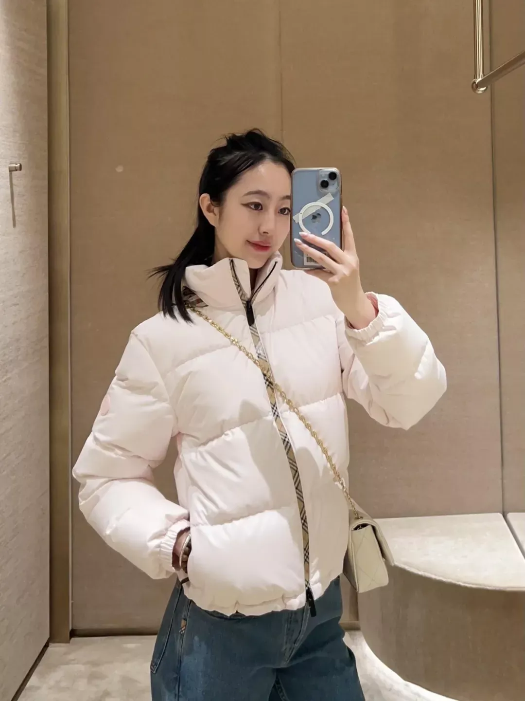 버버리 체크 후드 집업 여성용 쇼트 패딩 상세 이미지 22