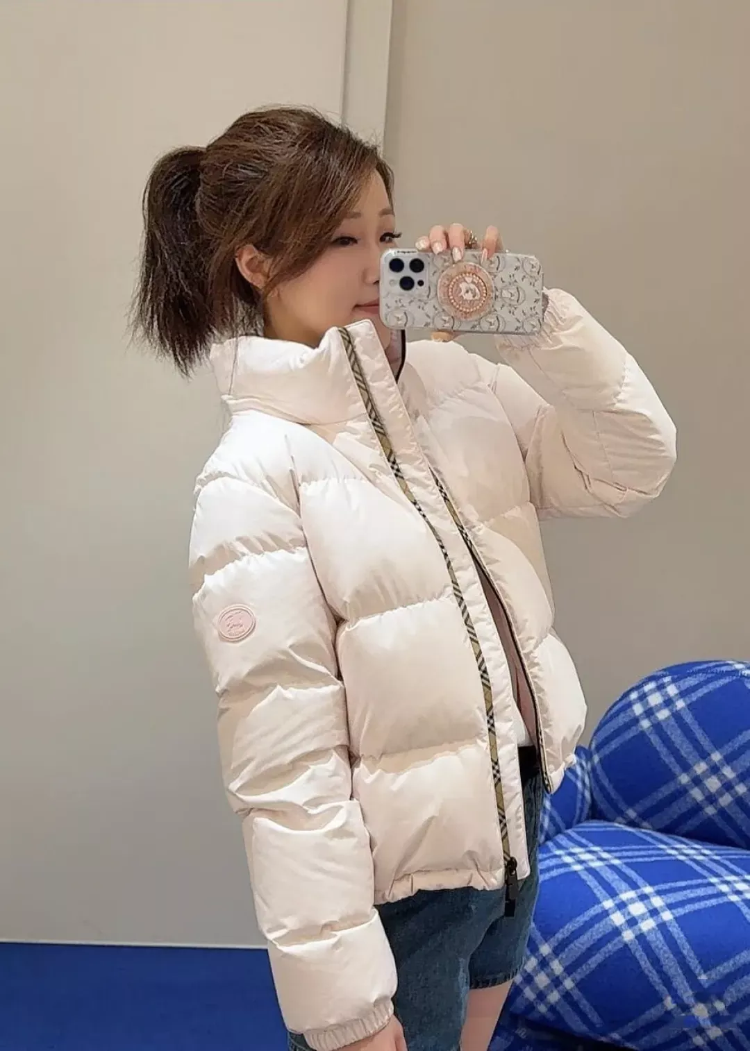 버버리 체크 후드 집업 여성용 쇼트 패딩 상세 이미지 23