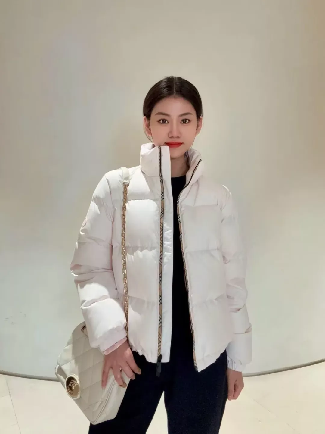 버버리 체크 후드 집업 여성용 쇼트 패딩 상세 이미지 27