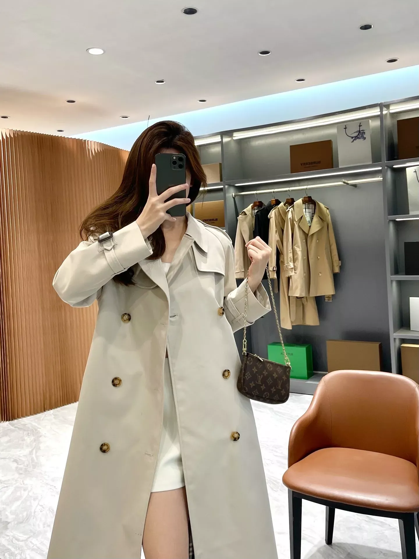 버버리 개버딘 더블버튼 여성용 롱 코트 상세 이미지 29