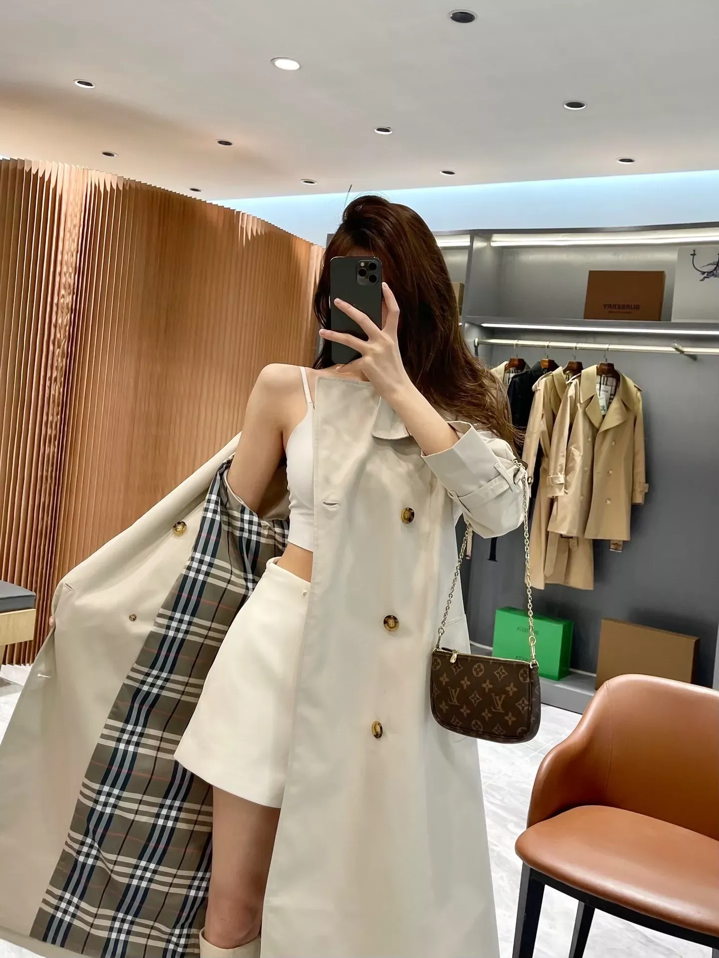버버리 개버딘 더블버튼 여성용 롱 코트 상세 이미지 33