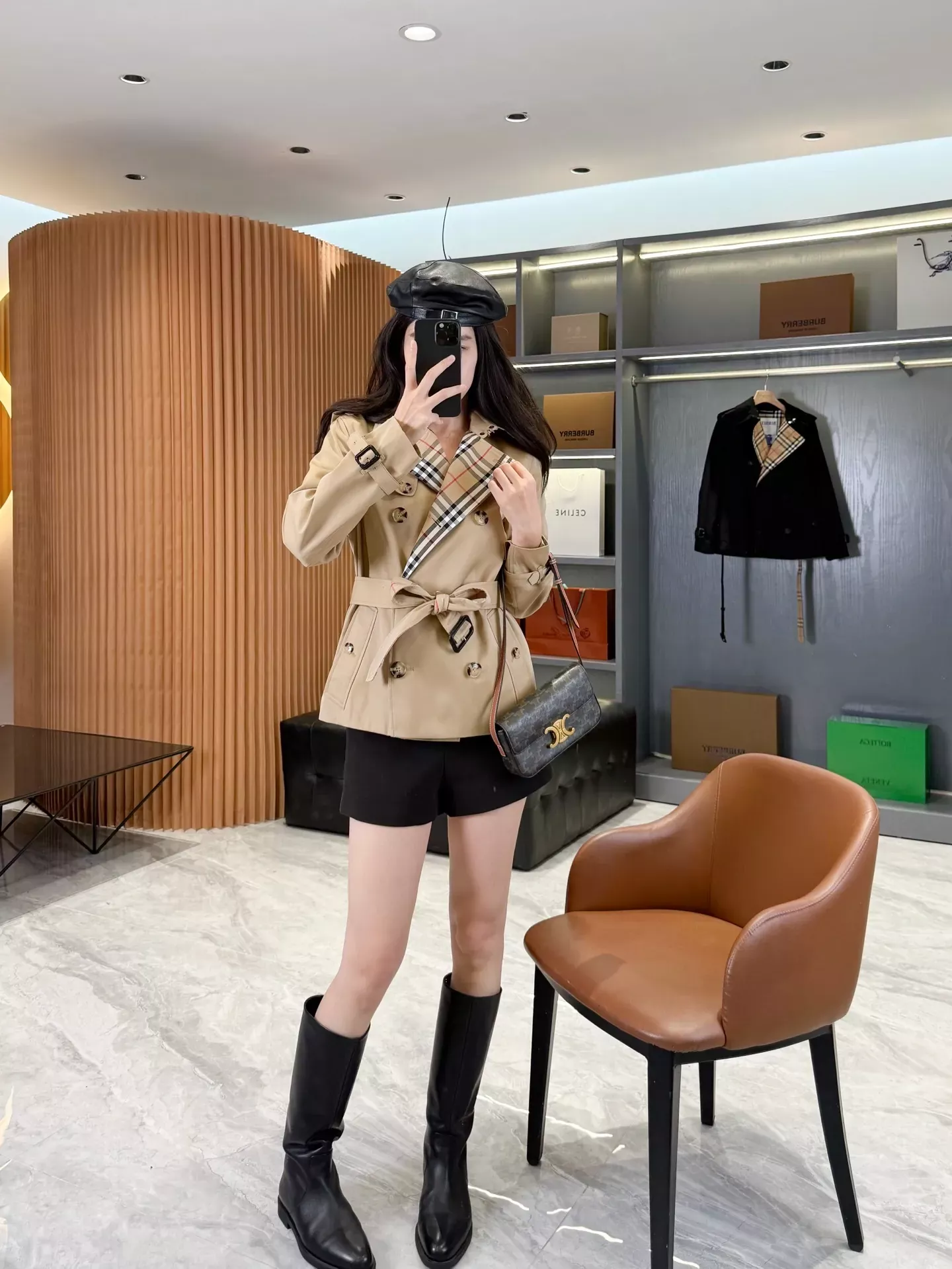 버버리 개버딘 더블브레스트 여성용 쇼트 코트 상세 이미지 106