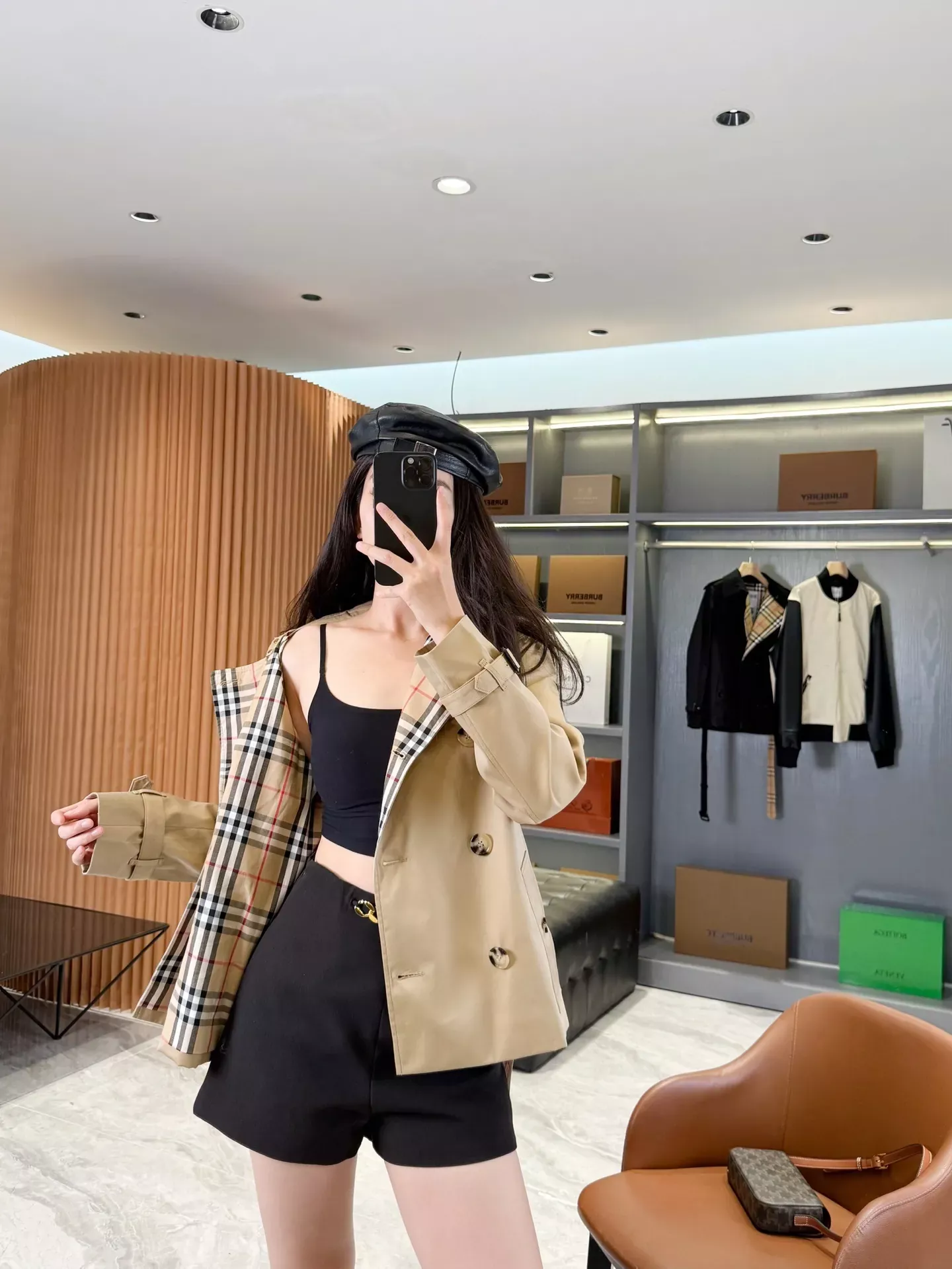 버버리 개버딘 더블브레스트 여성용 쇼트 코트 상세 이미지 117
