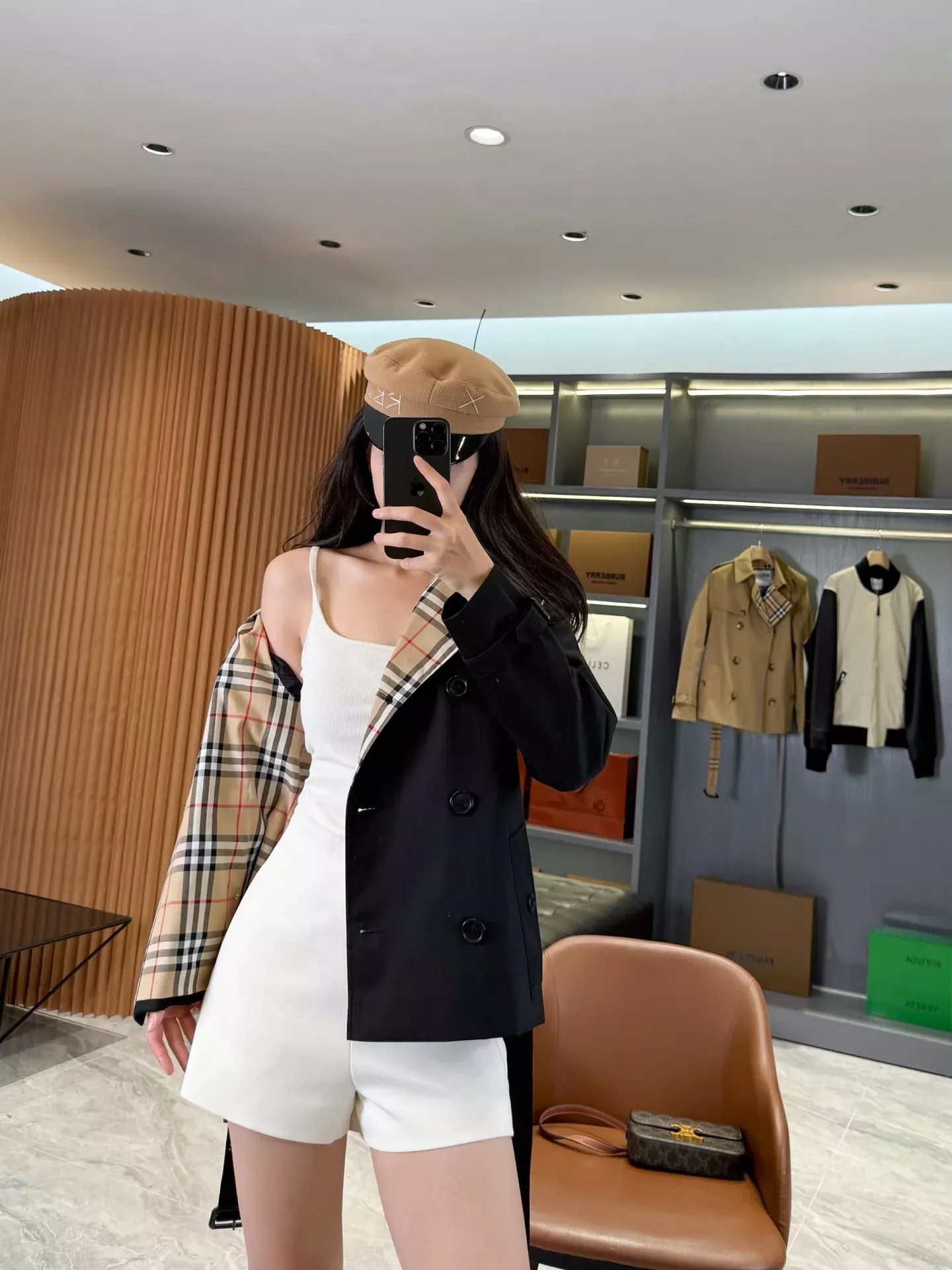 버버리 개버딘 더블브레스트 여성용 쇼트 코트 상세 이미지 124
