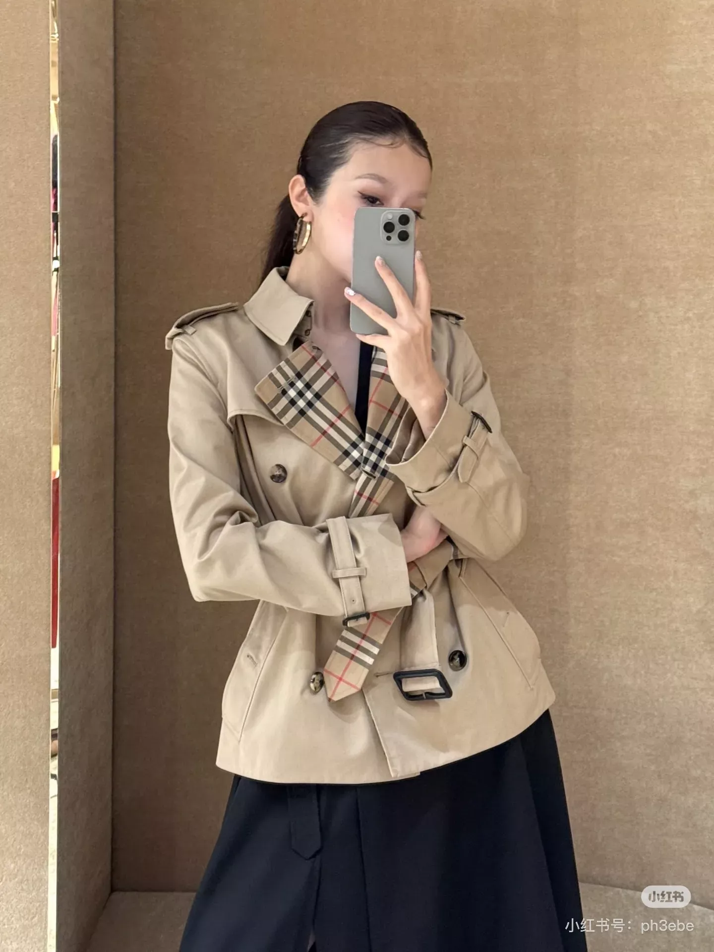버버리 개버딘 더블브레스트 여성용 쇼트 코트 상세 이미지 86